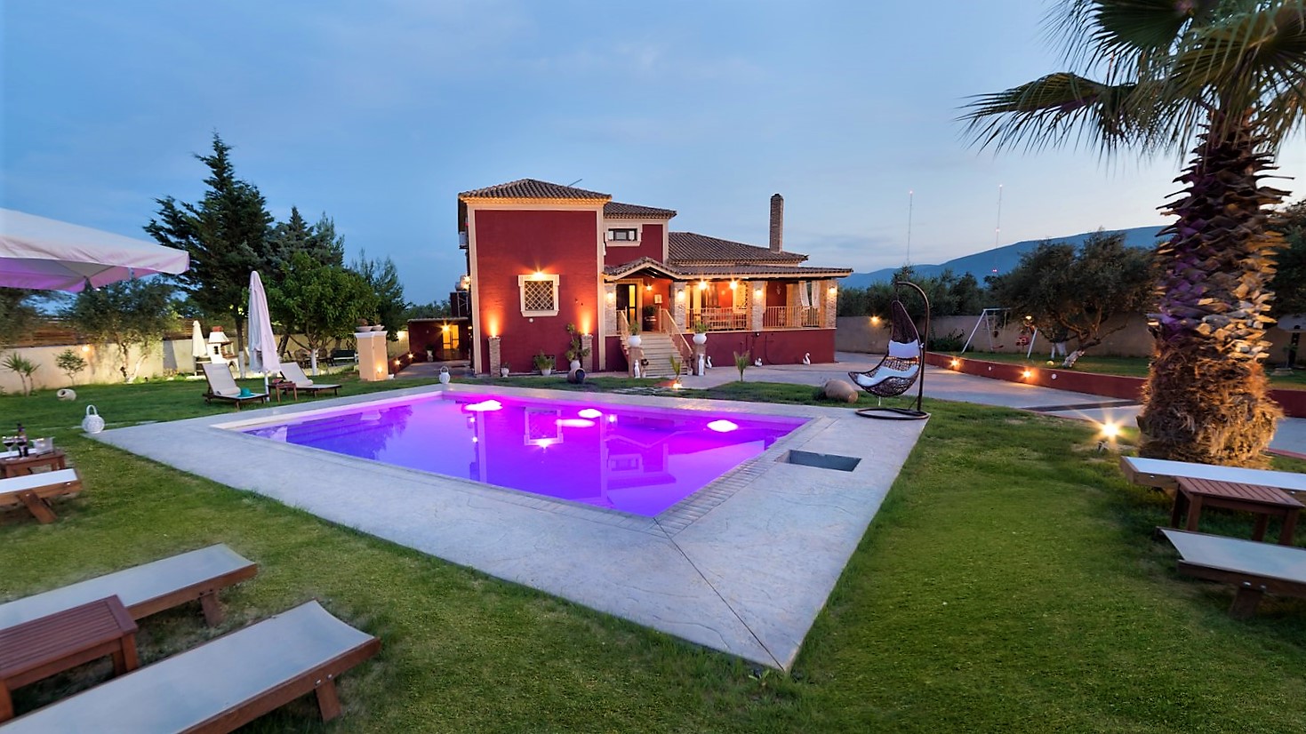 Explore our villa!